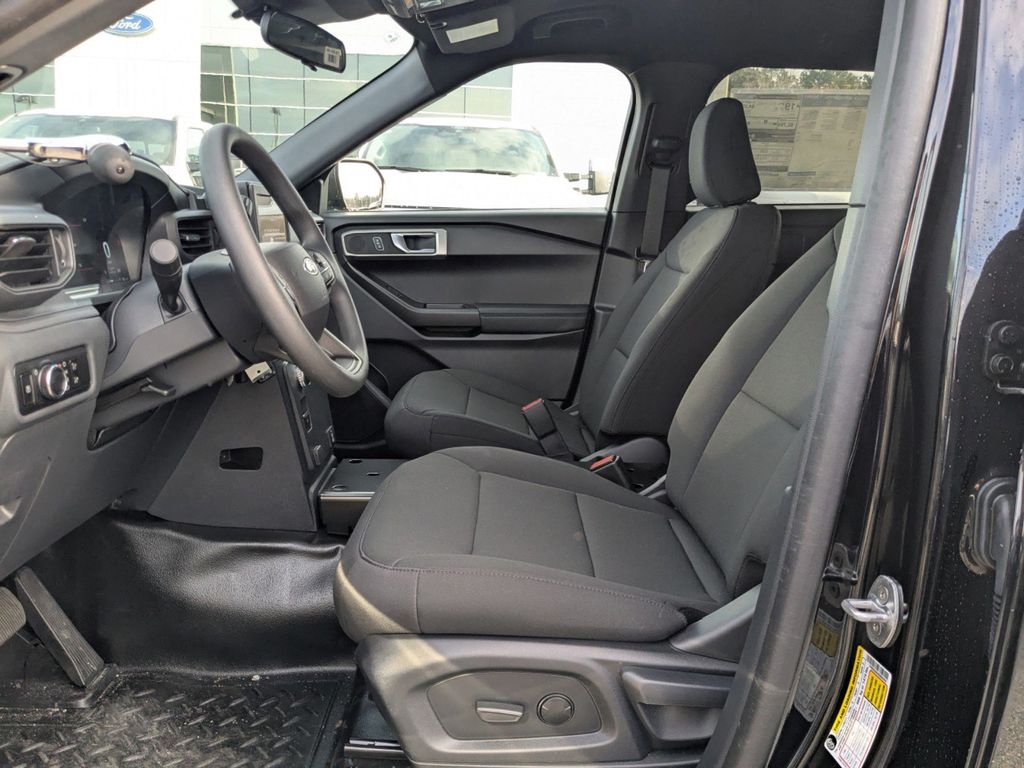 2025 Ford Police Interceptor Utility 