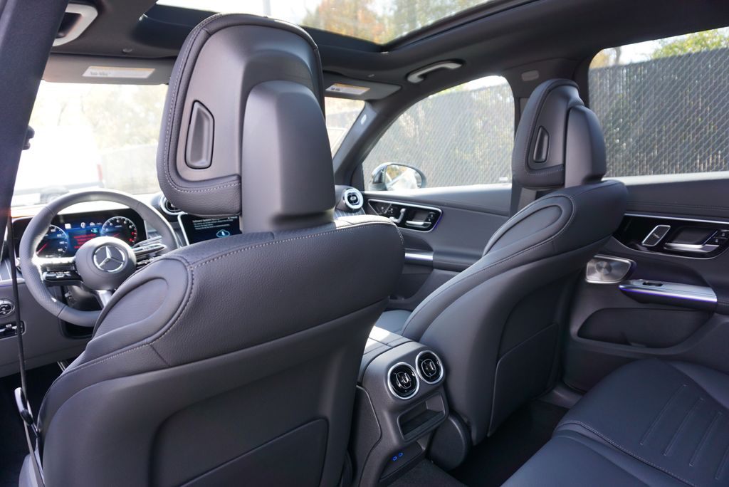 Thumbnail: 2026 Mercedes-Benz GLC - 15