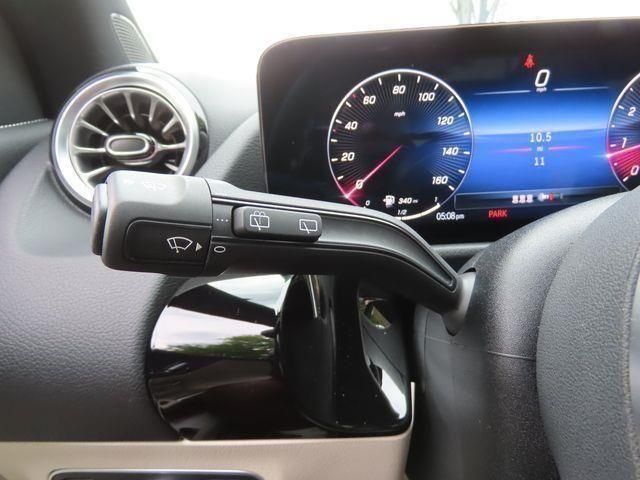 Thumbnail: 2025 Mercedes-Benz GLA - 21