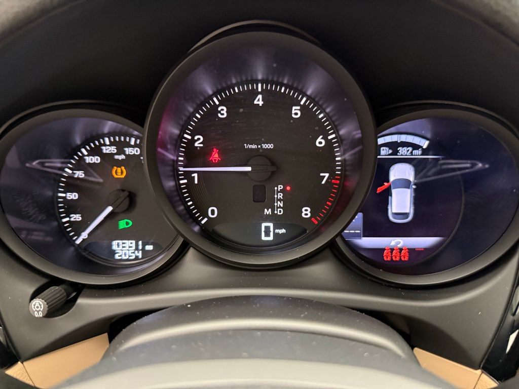 Thumbnail: 2025 Porsche Macan - 11