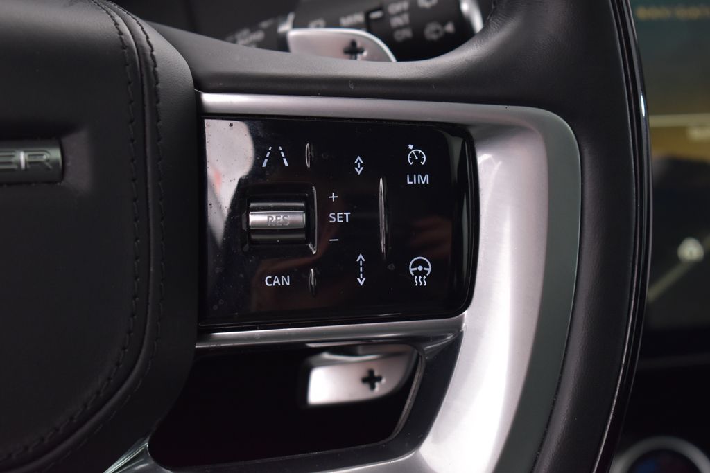 Thumbnail: 2023 Land Rover Range Rover - 17