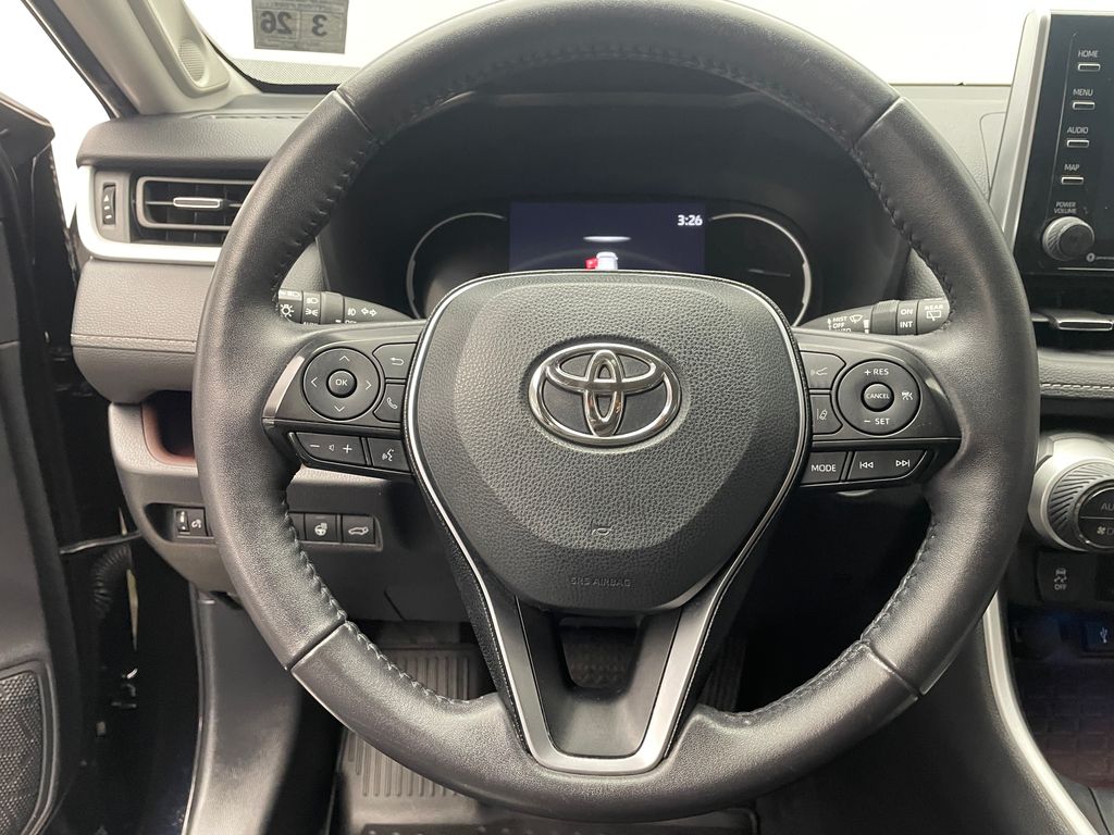 Thumbnail: 2021 Toyota RAV4 - 21