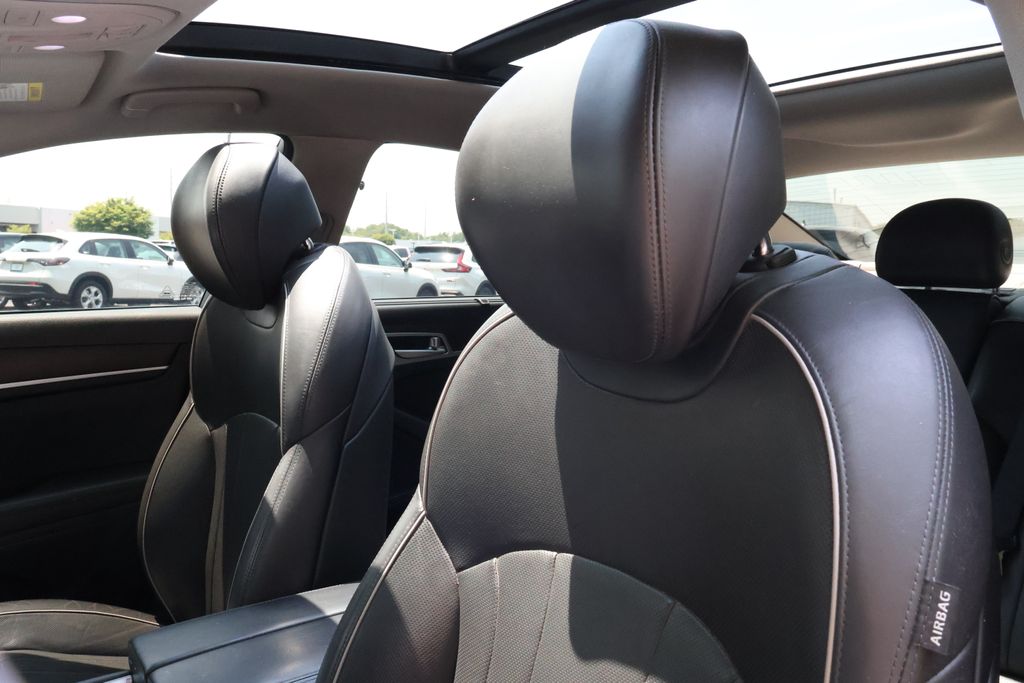 Thumbnail: 2018 Genesis G80 - 29
