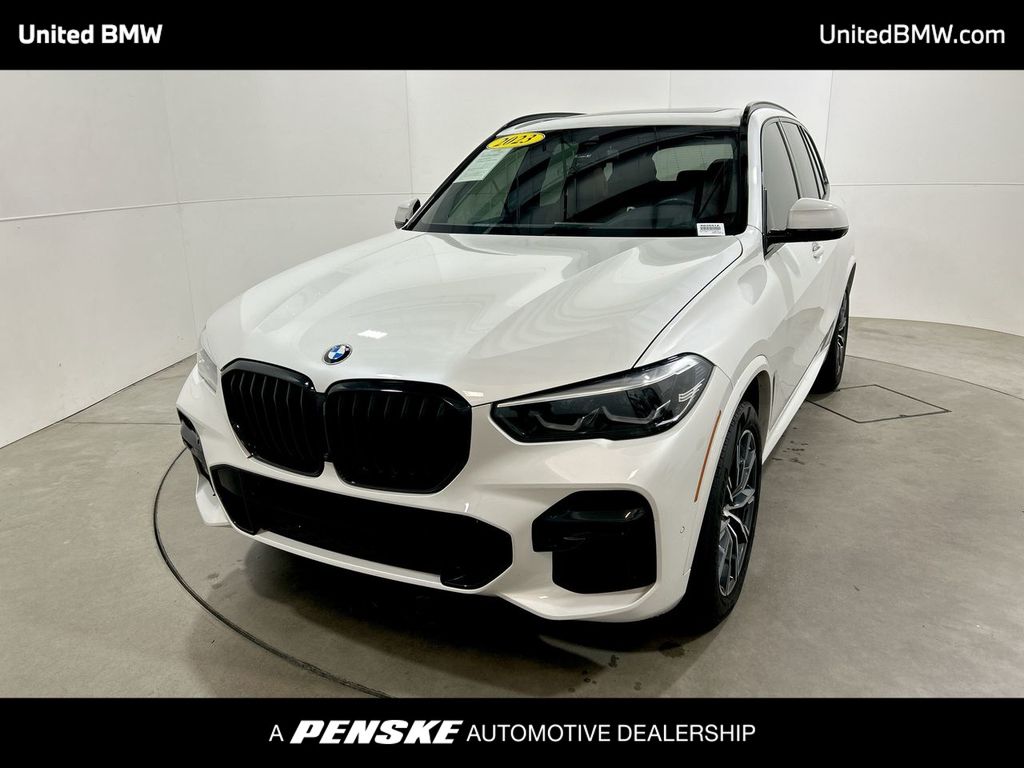 2023 BMW X5 sDrive40i Hero Image