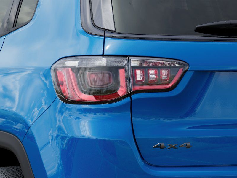 New 2026 Hydro Blue Pearlcoat Jeep Latitude image 9