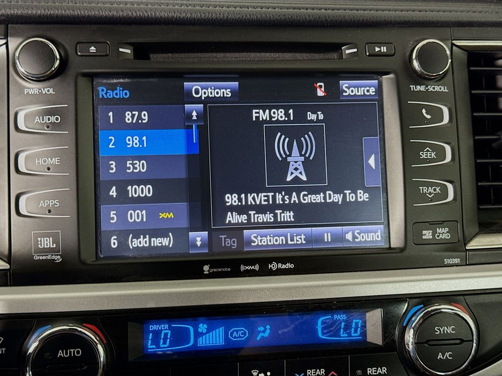 Thumbnail: 2019 Toyota Highlander - 15