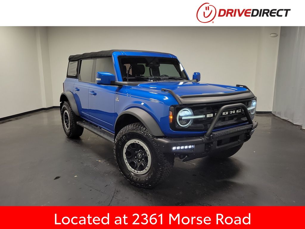Blue Metallic 2022 Ford Bronco Outer Banks Advanced 4-Door 4WD SUV / Crossover Four-Wheel Drive Automatic