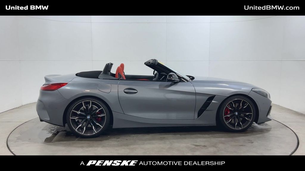 Thumbnail: 2025 BMW Z4 - 9