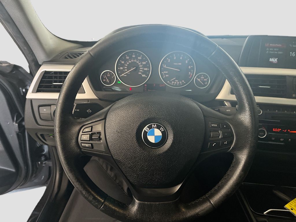 Used 2018 Gray BMW 320i image 11