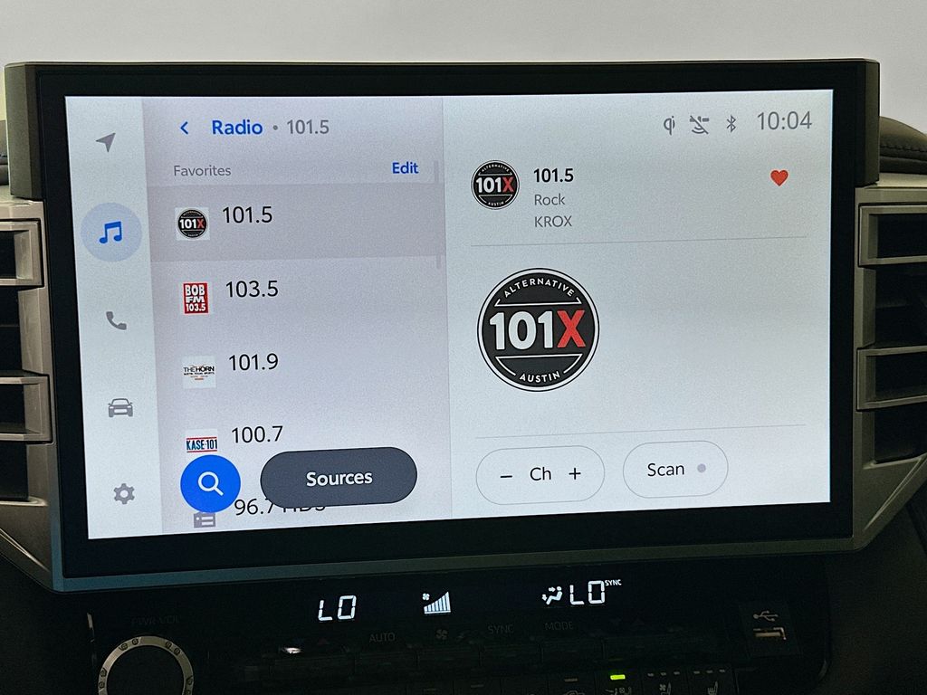 Thumbnail: 2025 Toyota Tundra - 15