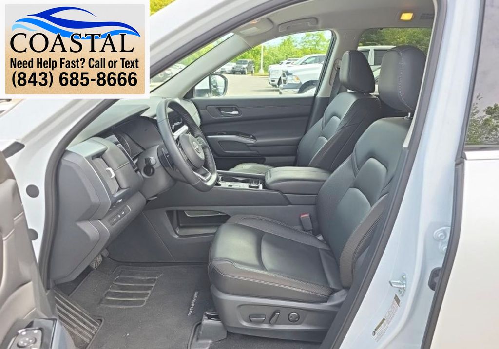 2025 Nissan Pathfinder SL White at Lugoff Nissan