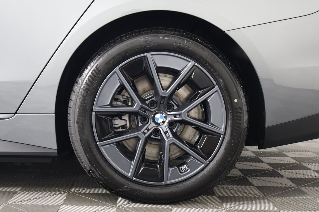 2025 BMW i4 xDrive40 10