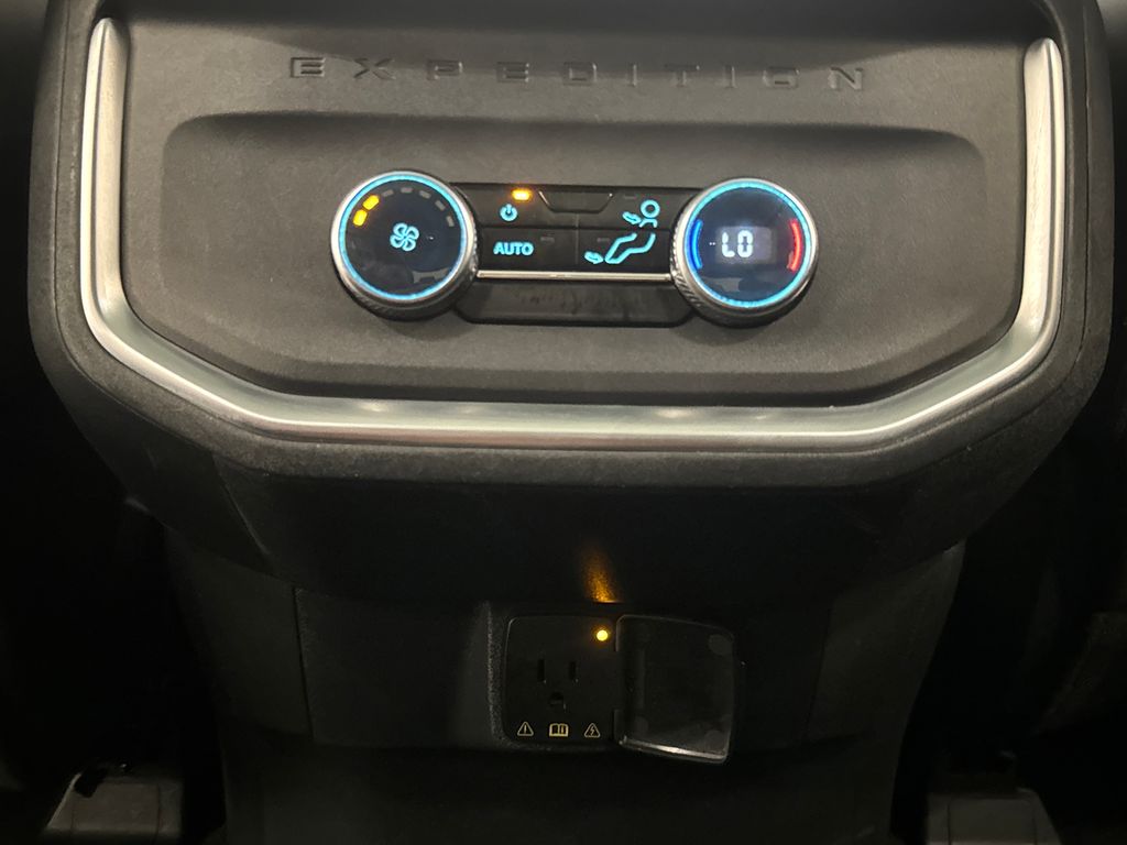 Certified Used 2025 Gray Ford Active image 33