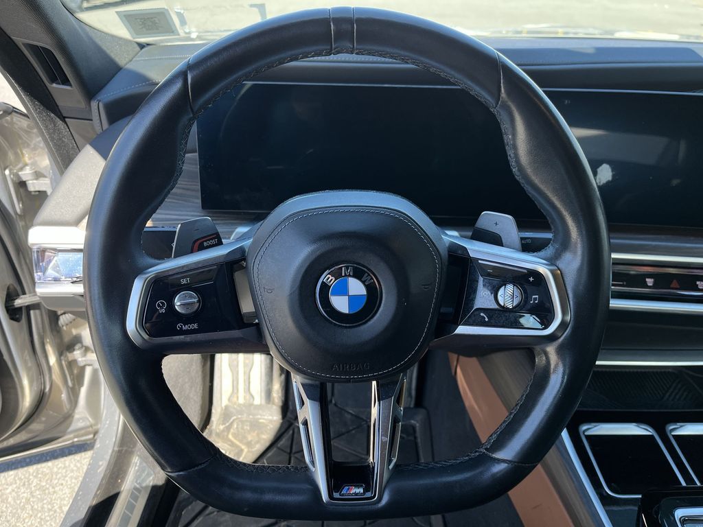 Thumbnail: 2023 BMW 7 Series - 14