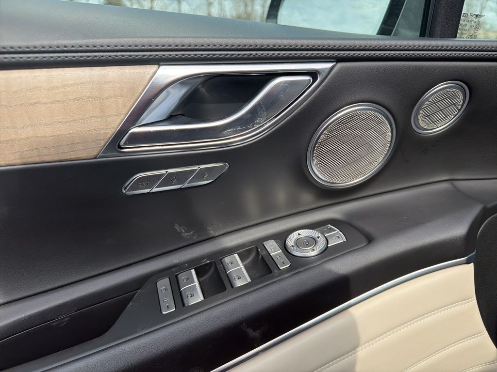 Thumbnail: 2023 Genesis GV80 - 27