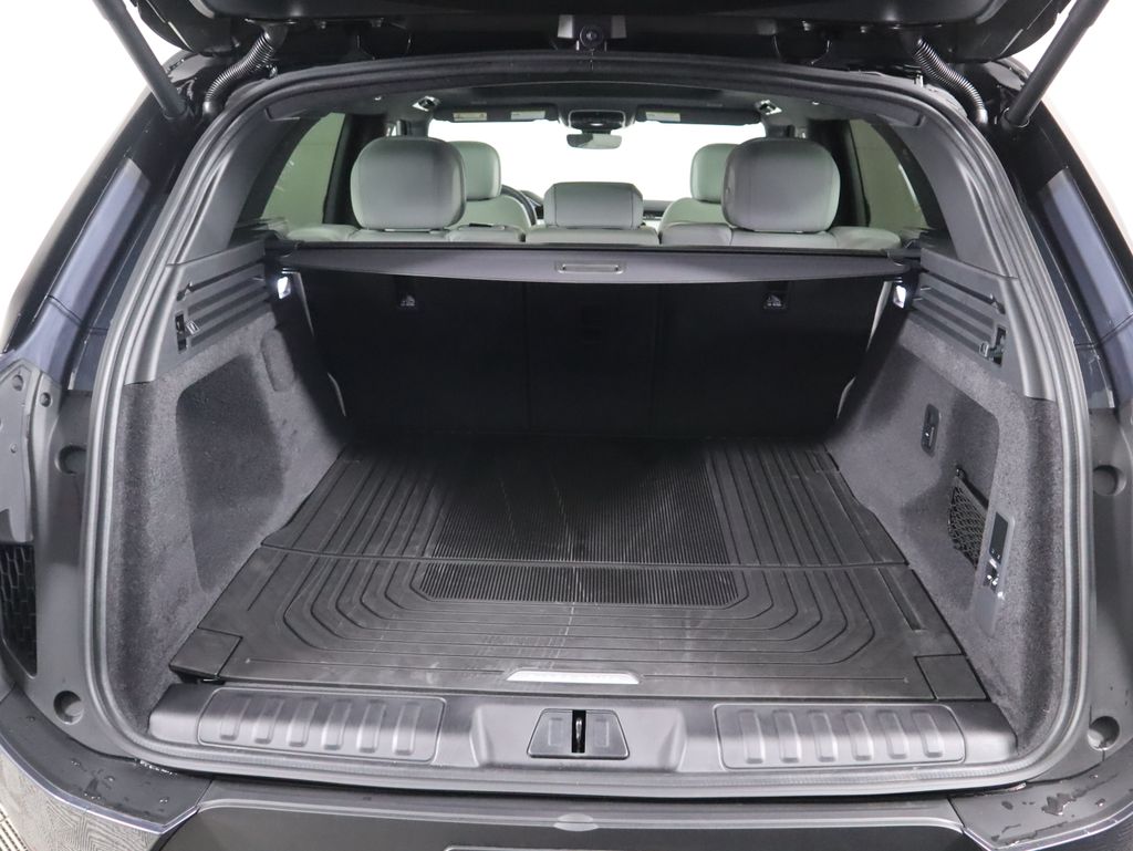 Thumbnail: 2026 Land Rover Range Rover Sport - 29