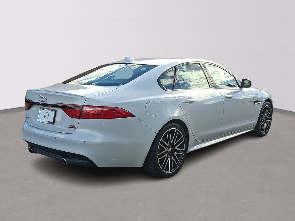 Thumbnail: 2020 Jaguar XF - 4