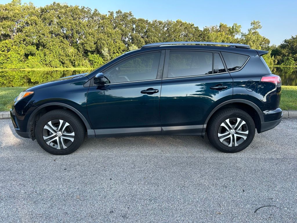 Thumbnail: 2017 Toyota RAV4 - 2