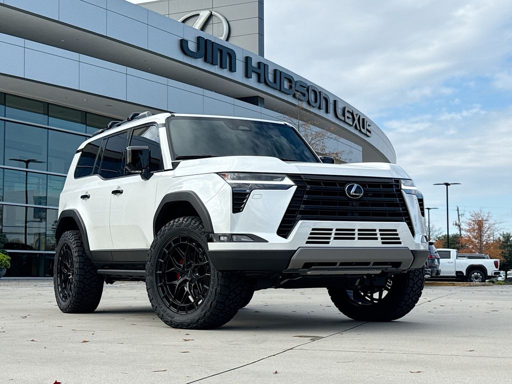 2024 Lexus GX 550 Overtrail photo 2