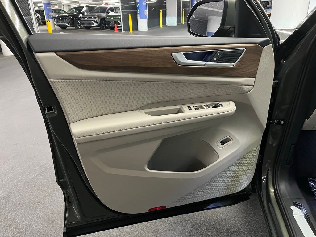 2026 Volkswagen Atlas SE w/Tech - Photo 19
