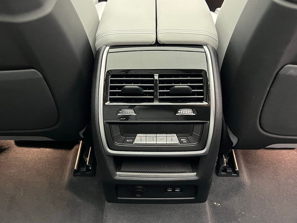 Thumbnail: 2025 BMW X5 - 9