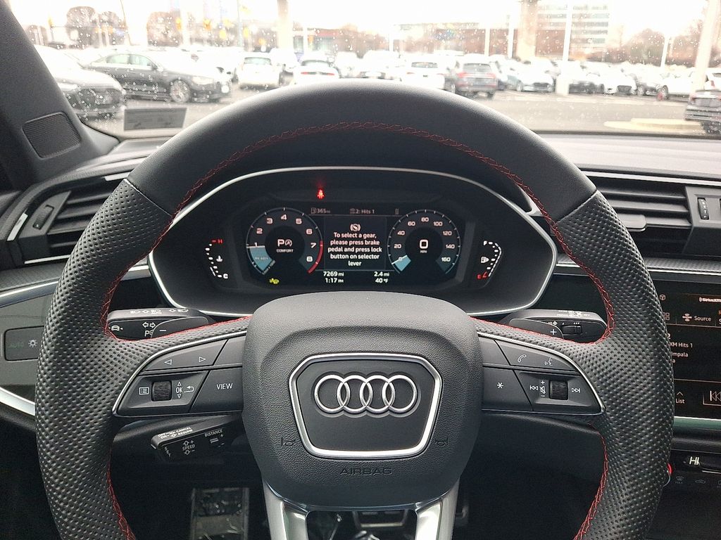 Thumbnail: 2025 Audi Q3 - 19