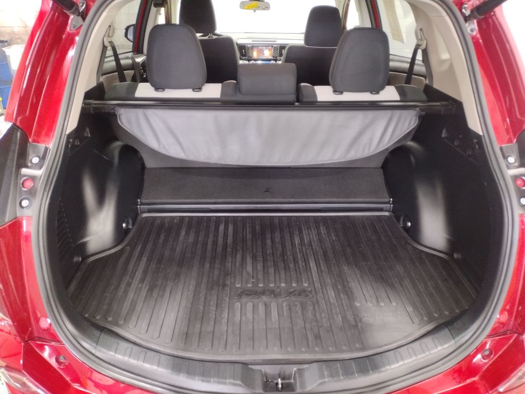 2018 Toyota RAV4 Hybrid XLE