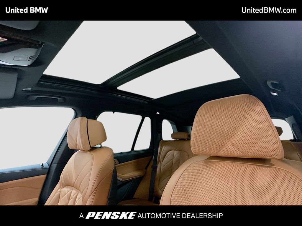 Thumbnail: 2026 BMW X5 - 12