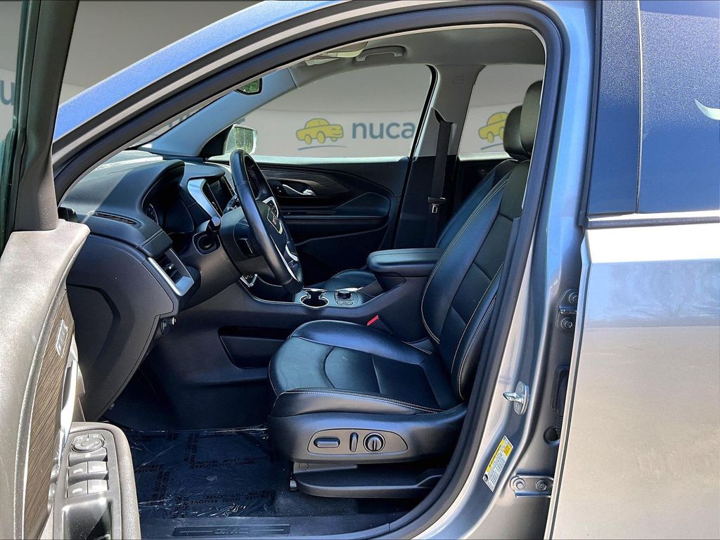 2023 GMC Terrain — photo 12