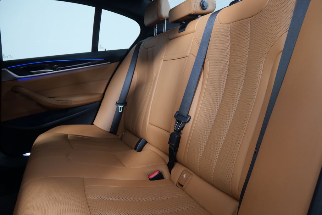 2022 BMW 5 Series 530i xDrive 15
