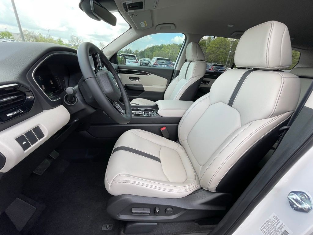 Thumbnail: 2026 Honda Pilot - 27