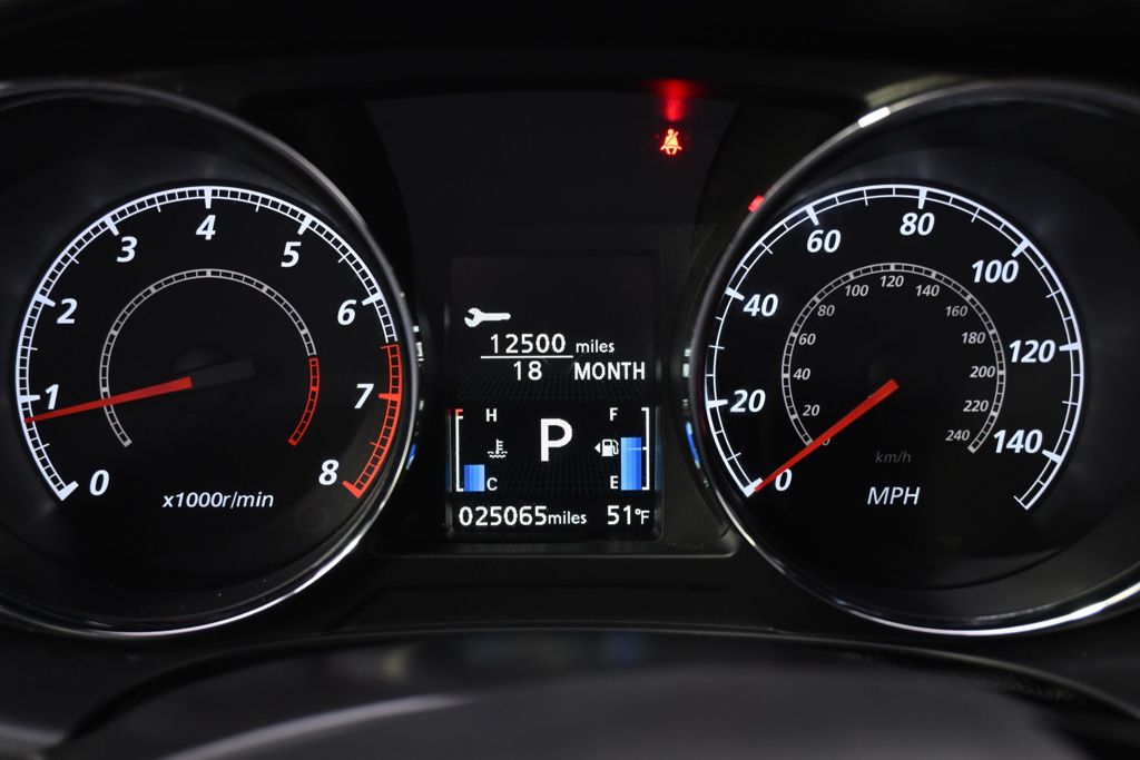 Used 2025  Mitsubishi 2.0 SE image 25