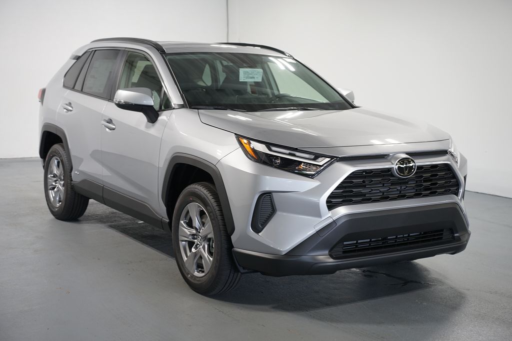Thumbnail: 2025 Toyota RAV4 - 3