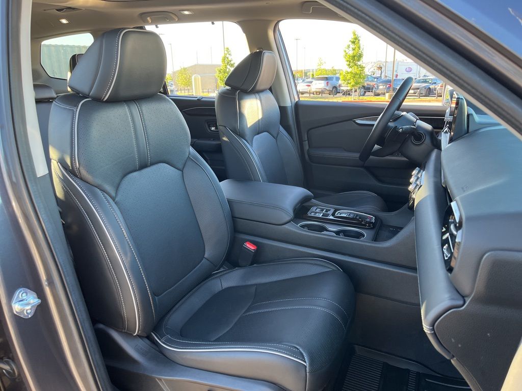 2023 Honda Pilot Elite 27