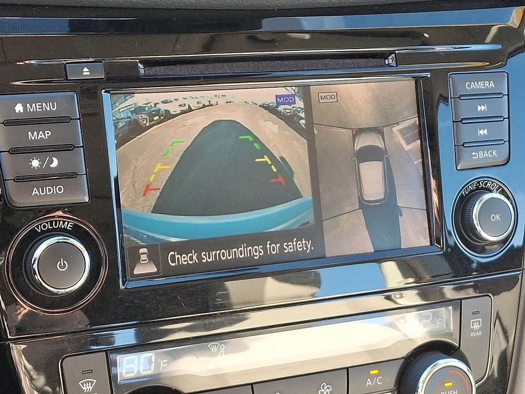 Thumbnail: 2021 Nissan Rogue Sport - 19