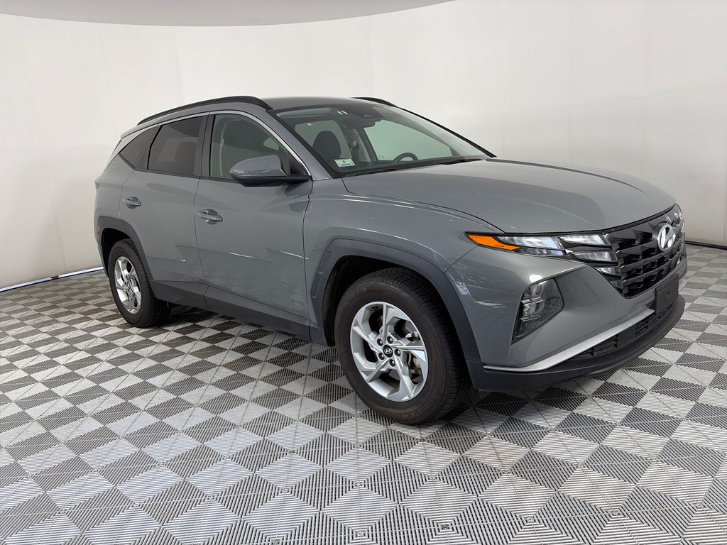 2024 Hyundai Tucson Gris (Hampton Gray) SUV/Crossover Tracción en las cuatro ruedas 8 velocidades Automática