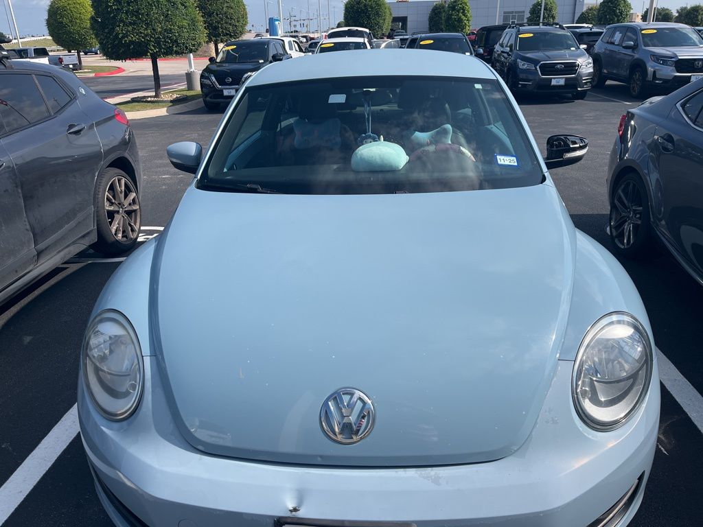 2012 Volkswagen Beetle  2