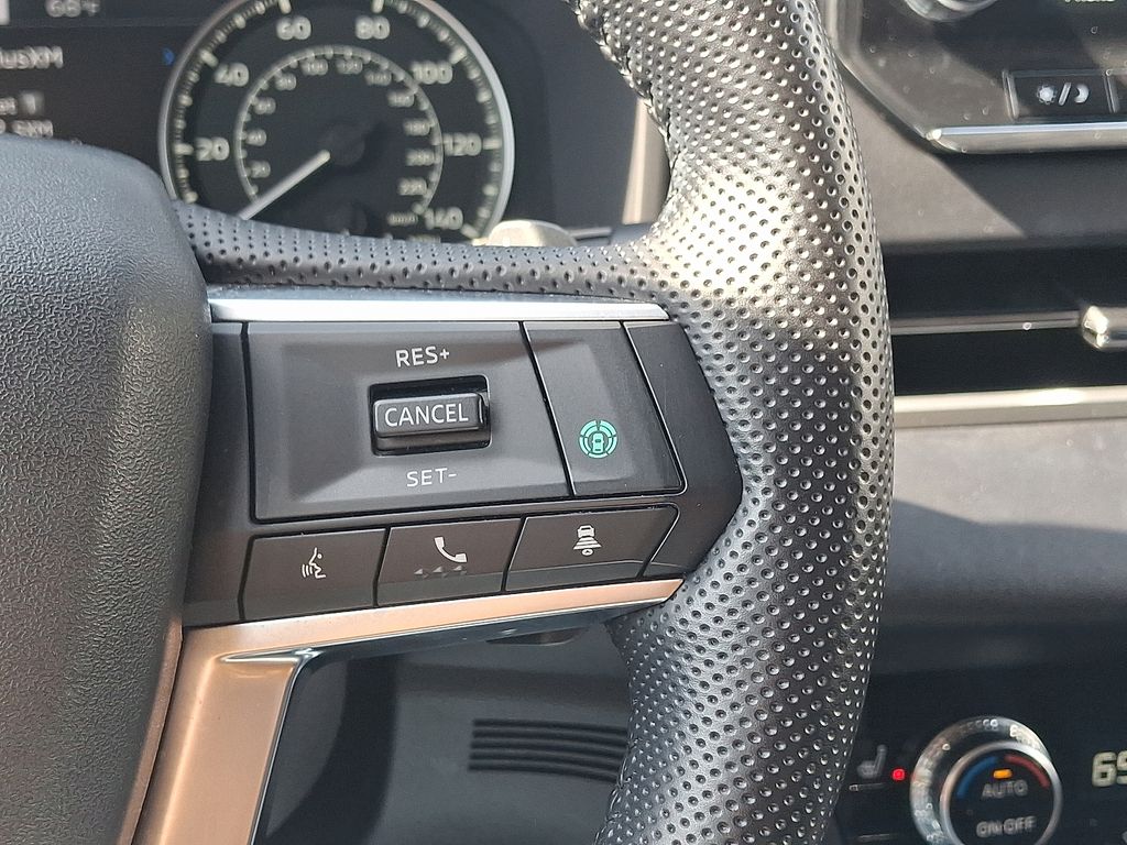 Thumbnail: 2022 Mitsubishi Outlander - 22