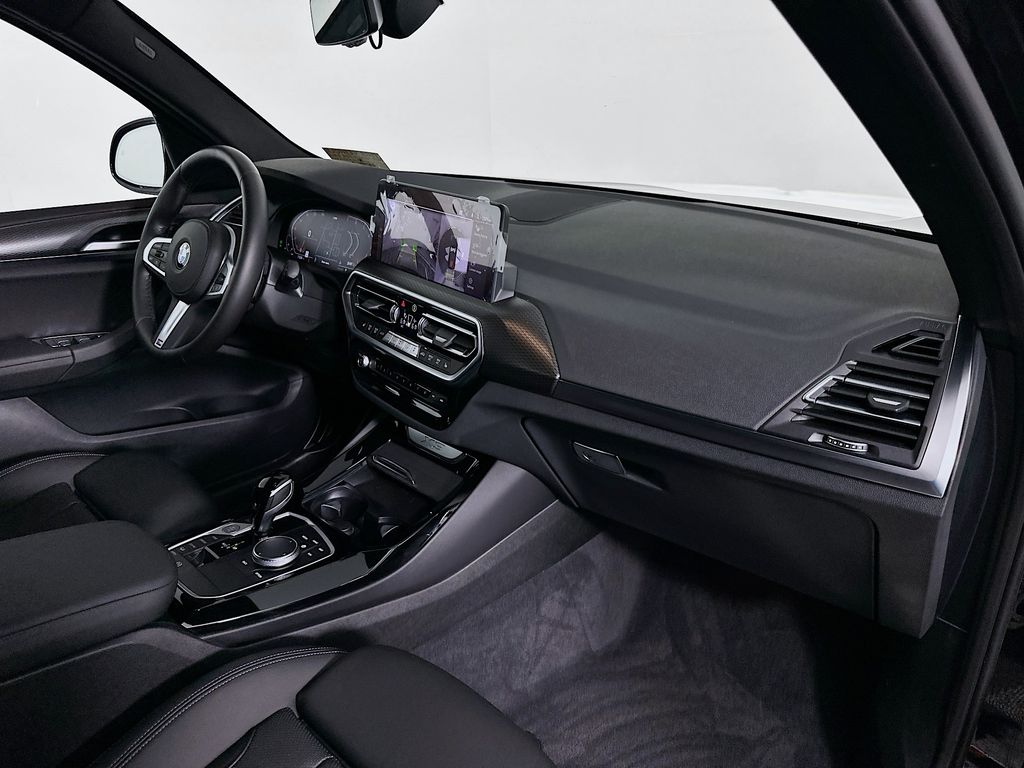 Thumbnail: 2023 BMW X3 - 30