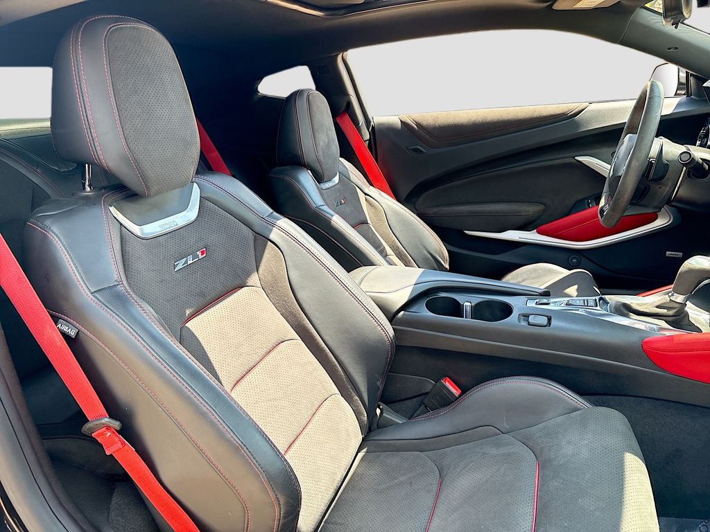 Used 2021 Black Chevrolet ZL1 image 29