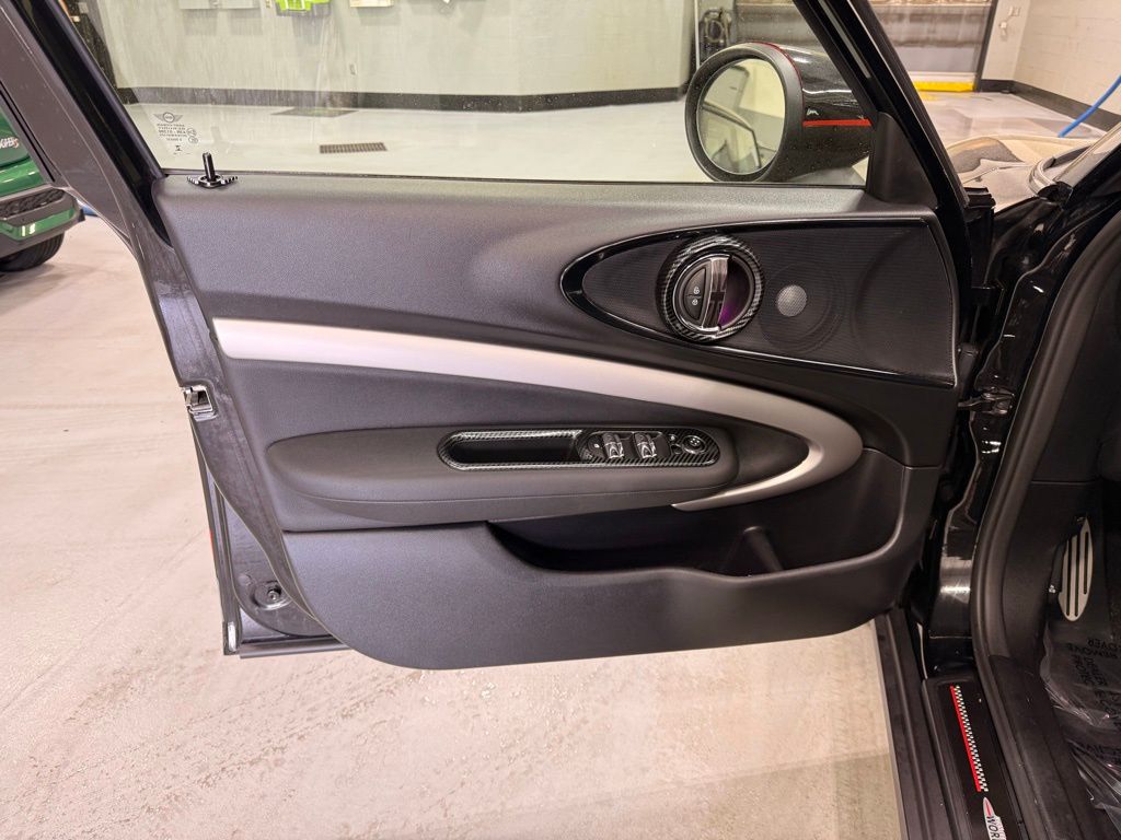 2024 MINI Cooper Clubman John Cooper Works 10