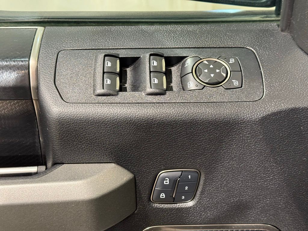 Thumbnail: 2018 Ford F-150 - 15