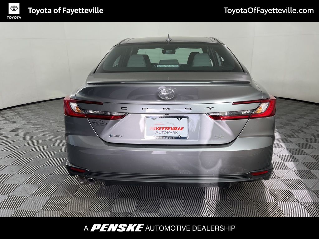 2025 Toyota Camry SE 10