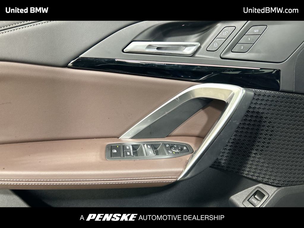 Thumbnail: 2025 BMW X1 - 11