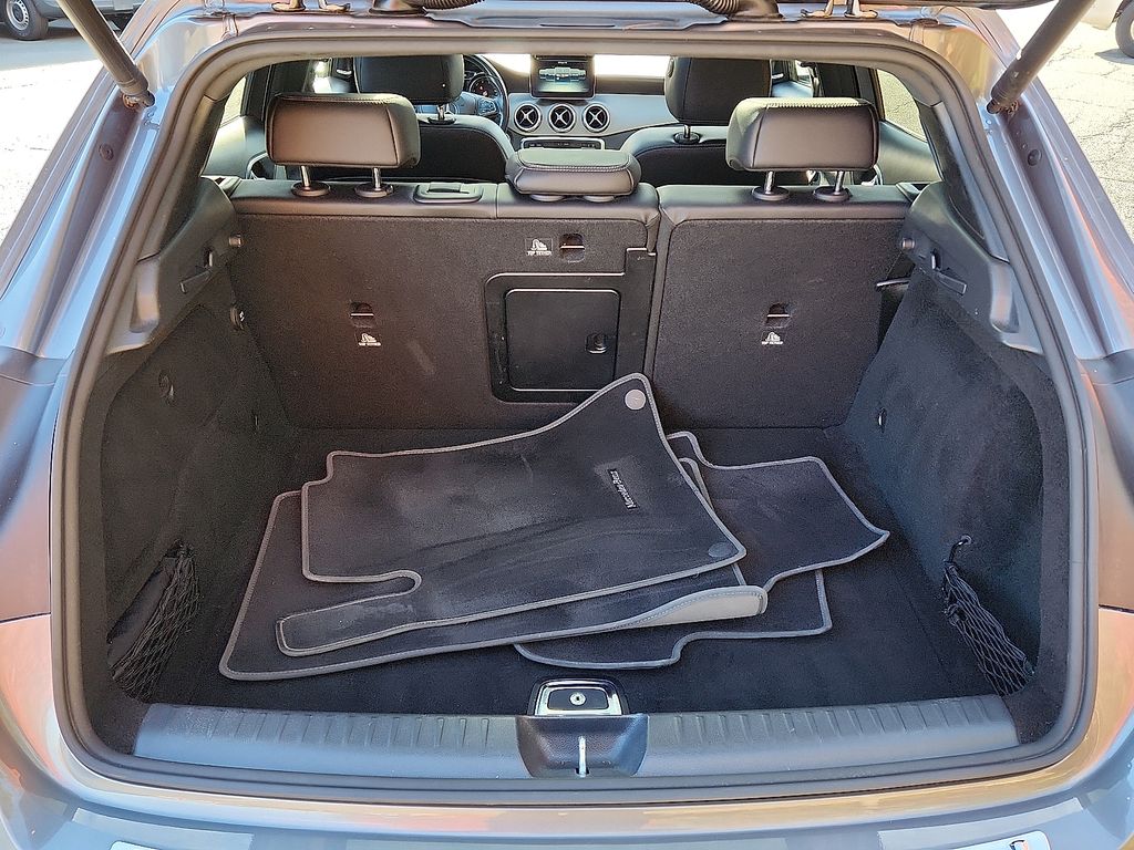 Thumbnail: 2019 Mercedes-Benz GLA - 28