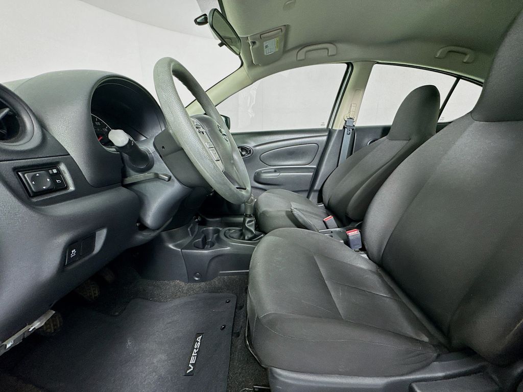 Used Car 2017 Nissan Versa  1.6 S For Sale Under $10,000 In Austin, Texas