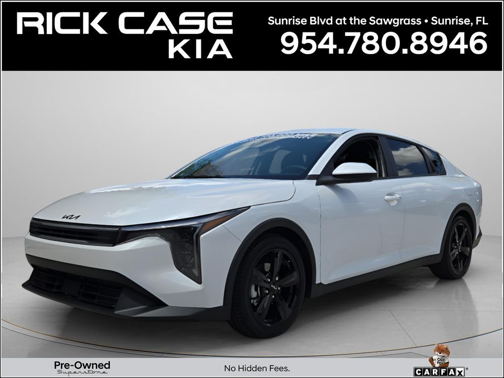 Snow White Pearl 2025 Kia K4 LXS FWD Sedan Front-Wheel Drive Continuously Variable Transmission