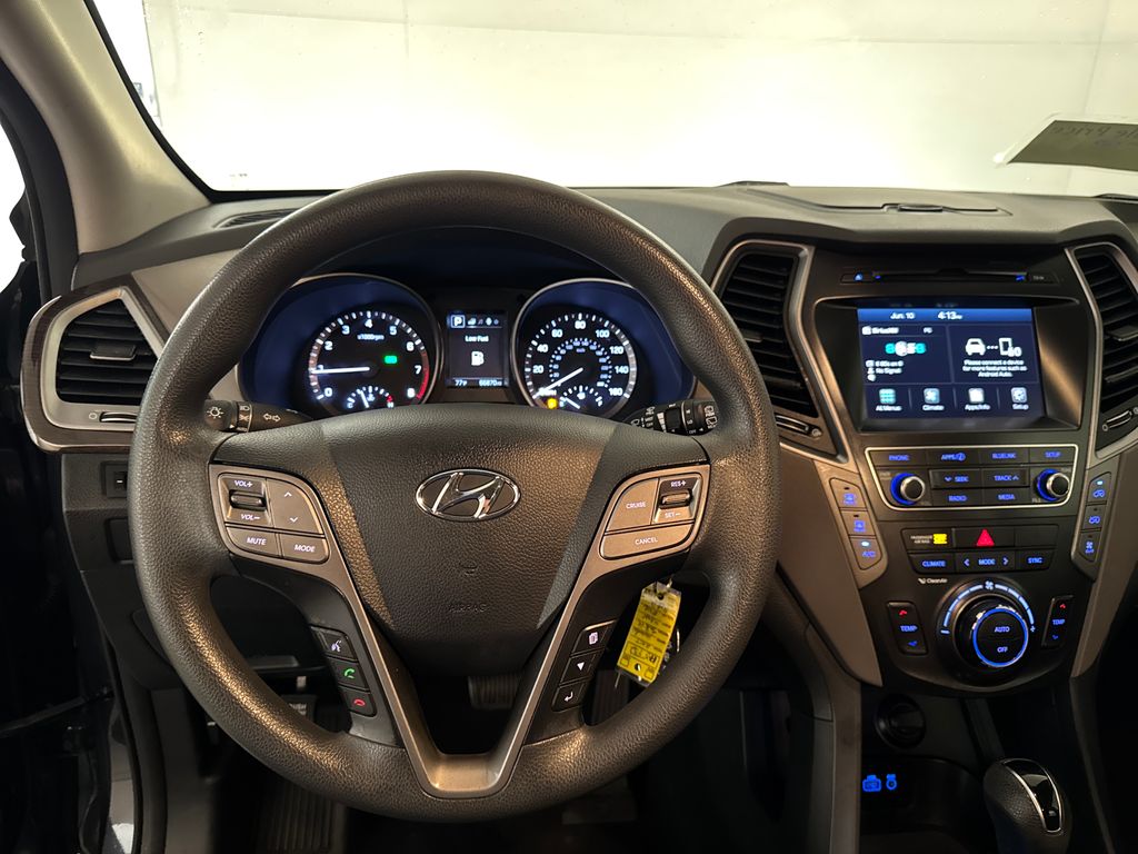 Used 2017 Blue Hyundai SE image 7