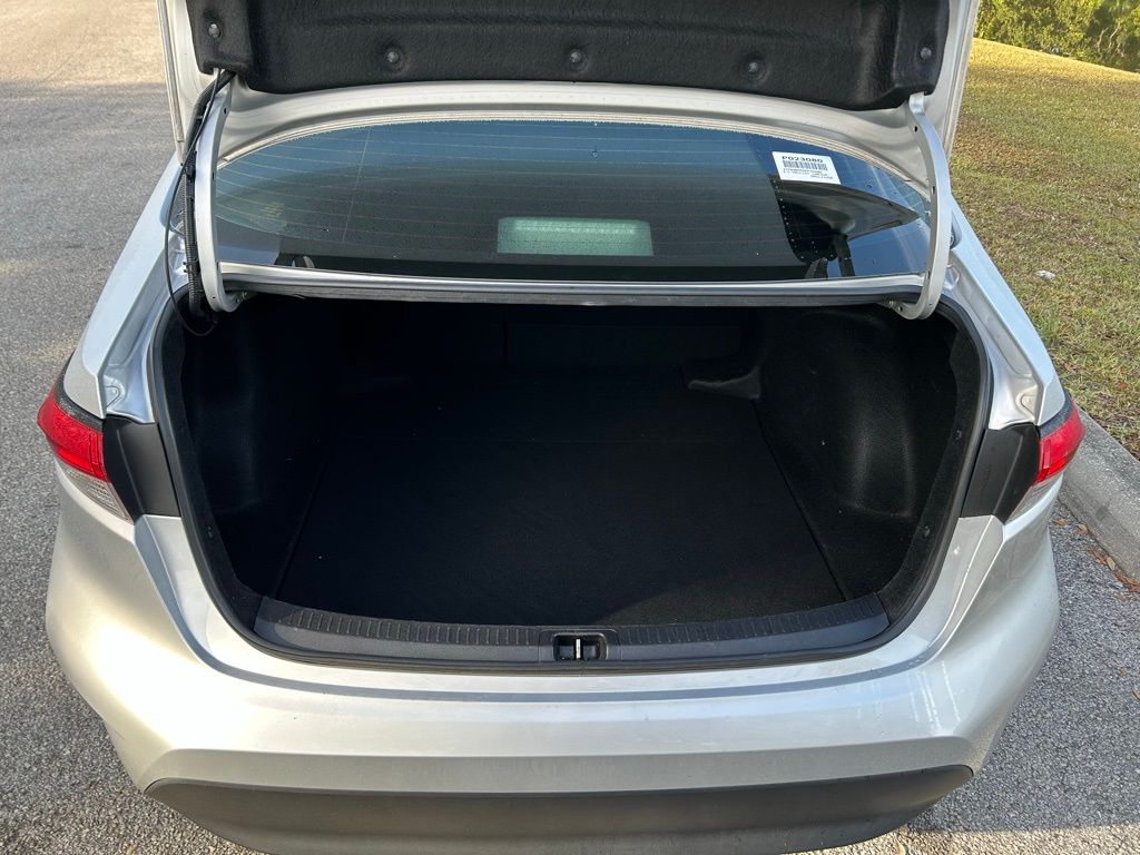 Thumbnail: 2023 Toyota Corolla - 10