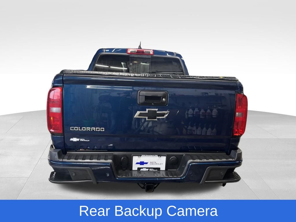 View vehicle photo 5